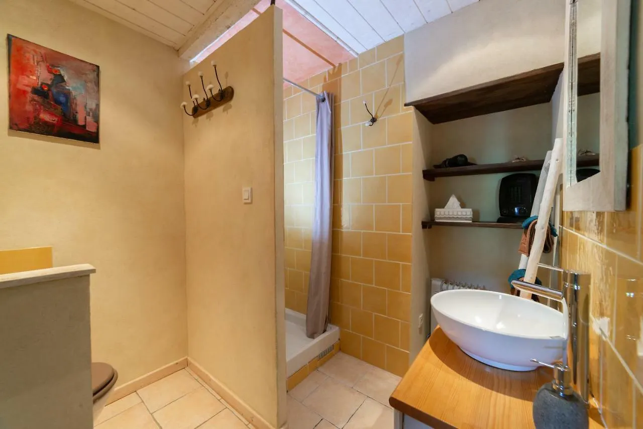 La Calade Chambres D'Hotes & Espace Bien-Etre Chirols