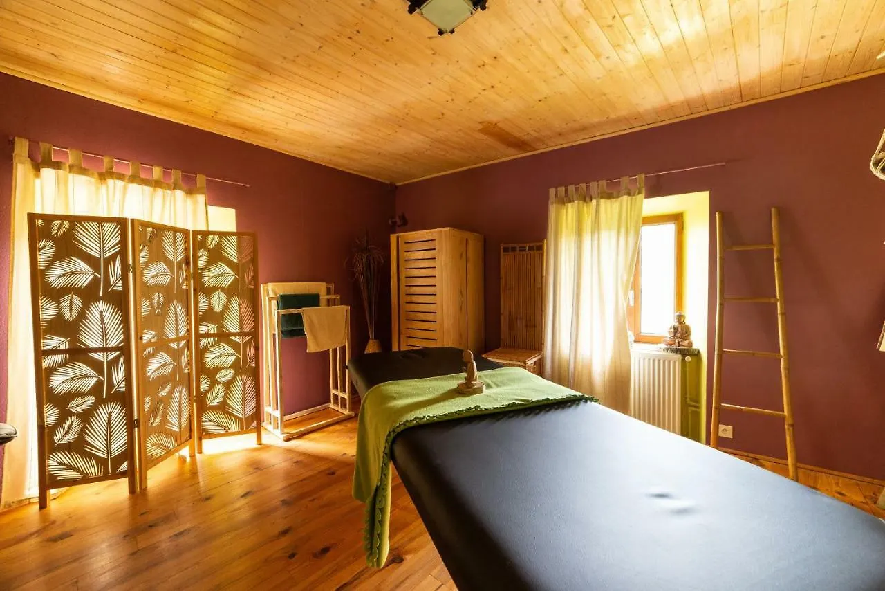 La Calade Chambres D'Hotes & Espace Bien-Etre Chirols Bed & Breakfast