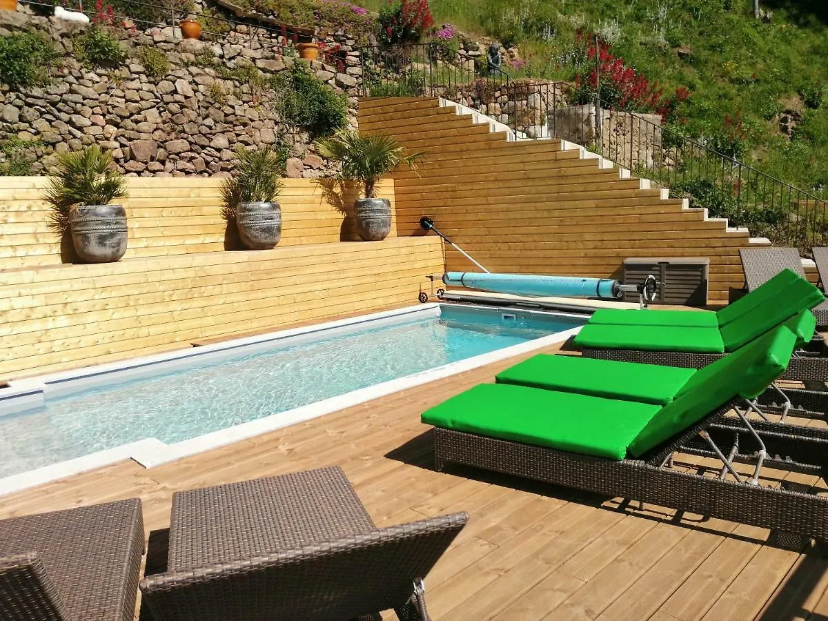 La Calade Chambres D'Hotes & Espace Bien-Etre Chirols France