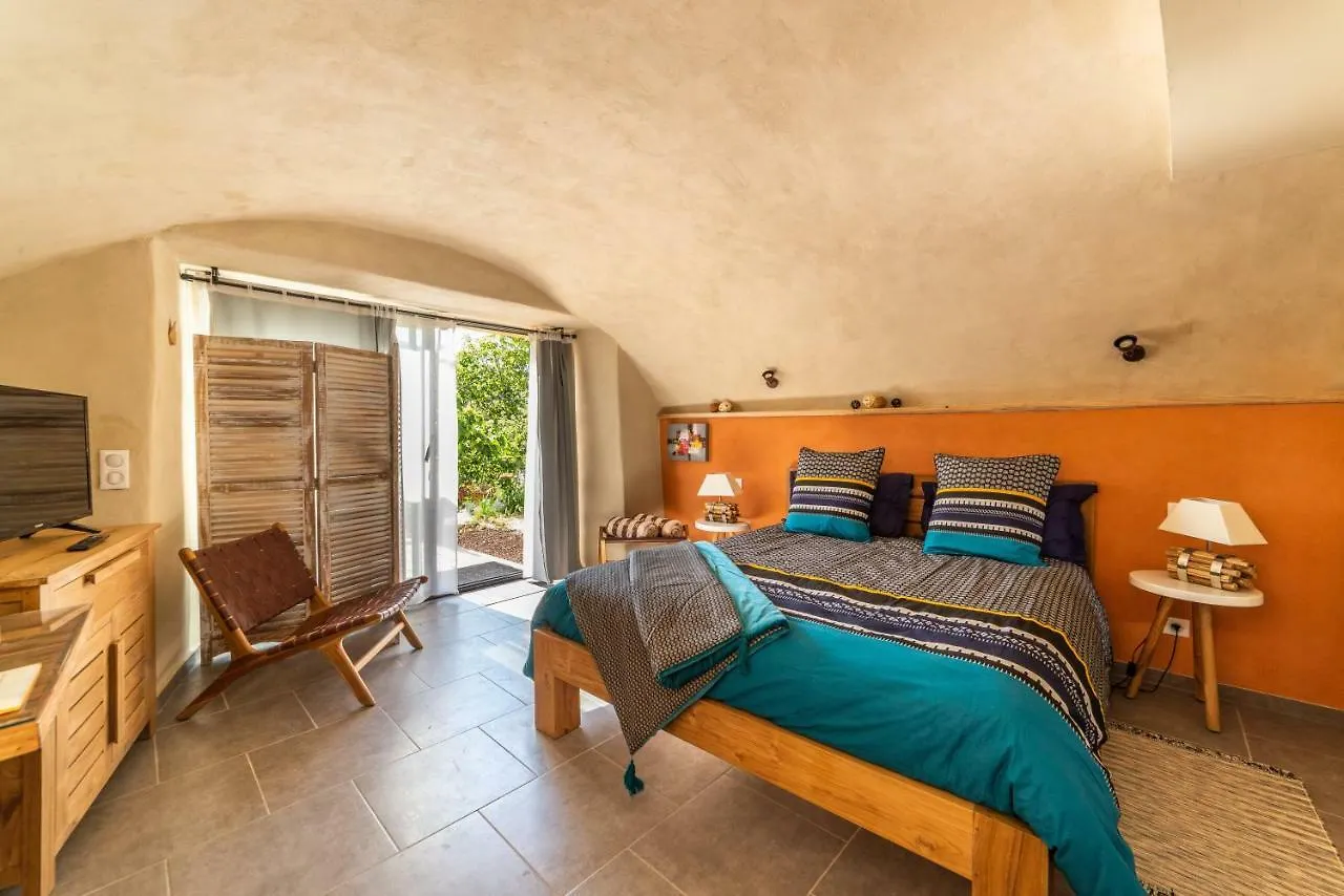 Bed & Breakfast La Calade Chambres D'Hotes & Espace Bien-Etre Chirols France