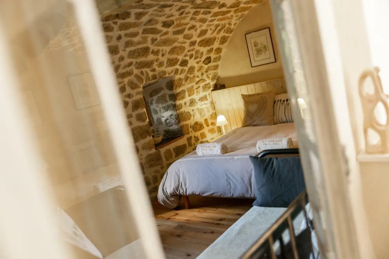 La Calade Chambres D'Hotes & Espace Bien-Etre Chirols 0*,